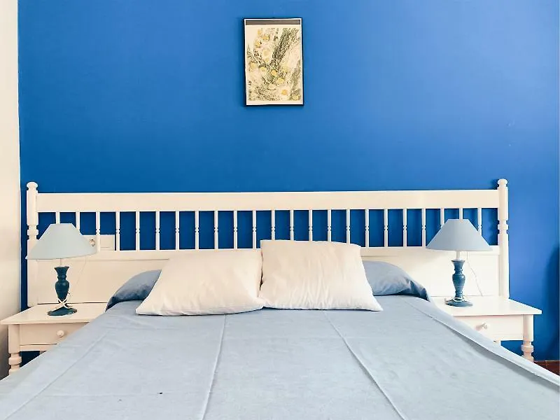 Guest house Hostal Portbou